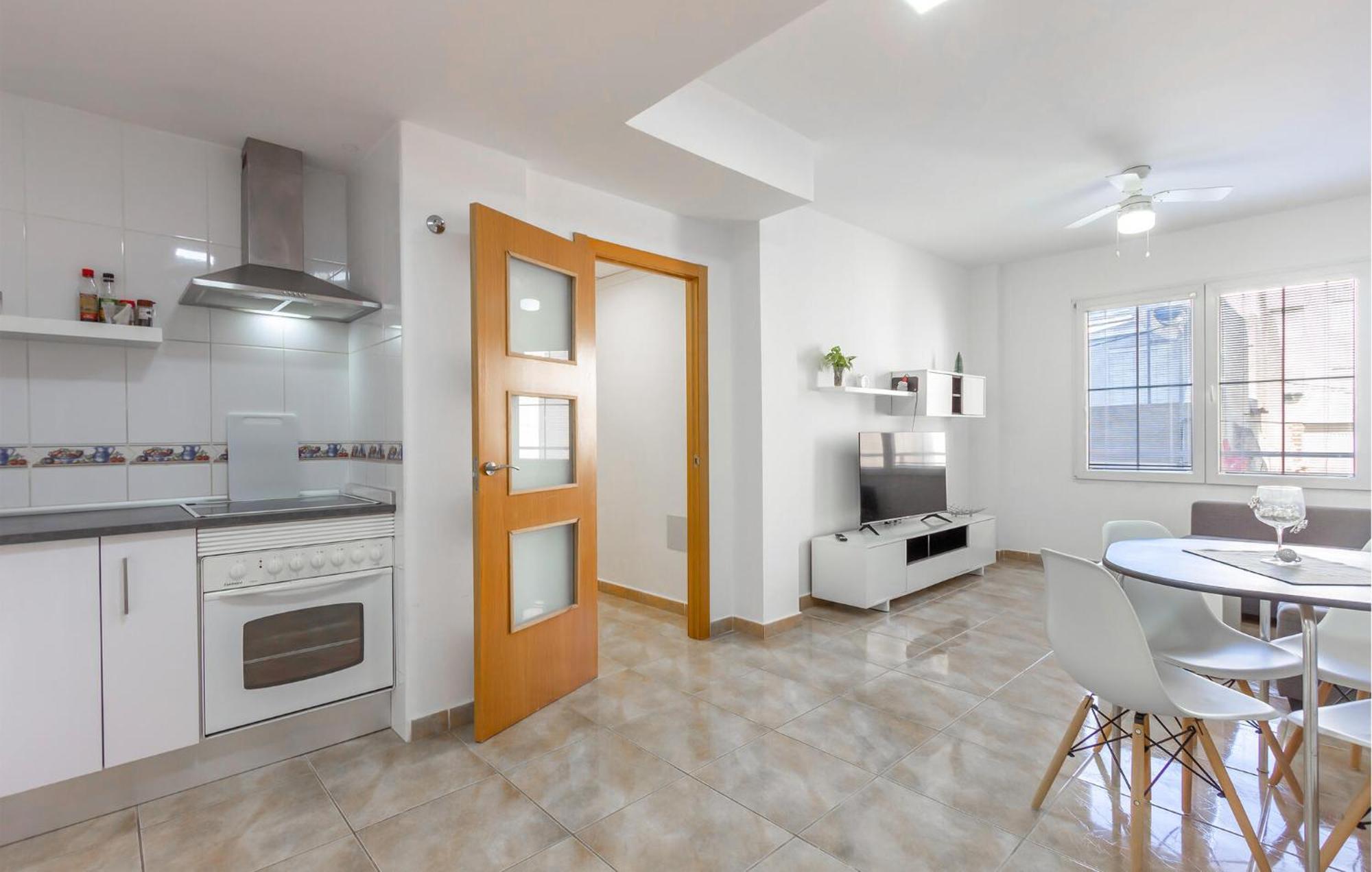 Amazing Apartment In Santa Pola Buitenkant foto